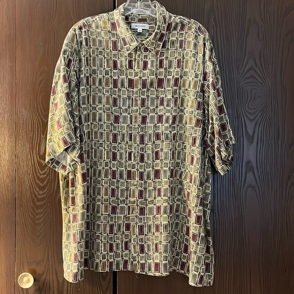 Pierre Cardin men’s short sleeved shirt. Buttons down the front. Size XXL - Picture 1 of 7